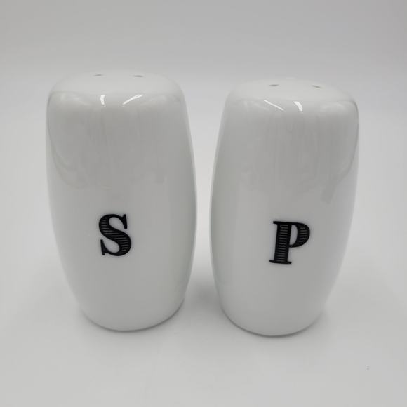 Home Kitchen Salt and Pepper Shaker White Solid Letters Home Kitchen Décor - Picture 6 of 6